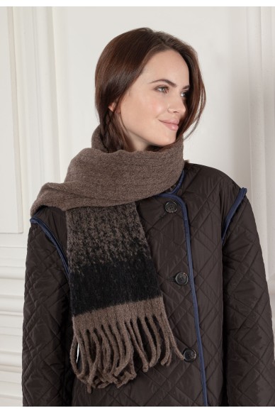 Warm wool scarf - photo