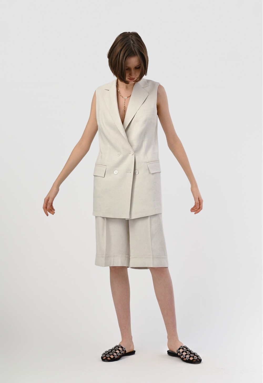 Linen double-breasted vest with pockets Astrid - photo 8