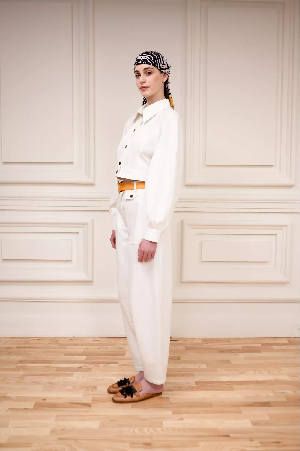 Roxana short white safari jacket in cotton and linen - photo 7