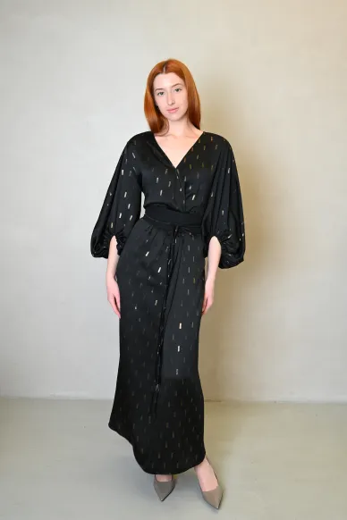 Вечірня довга сукня під пояс  з пишним рукавом в чорному кольорі Елена - фото