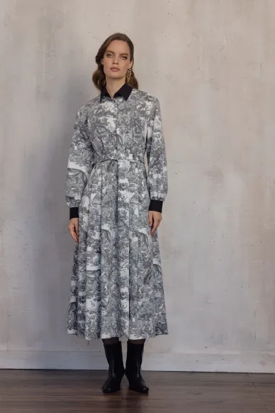 Vincennes fitted maxi dress with a collar in a grey-and-white print - photo