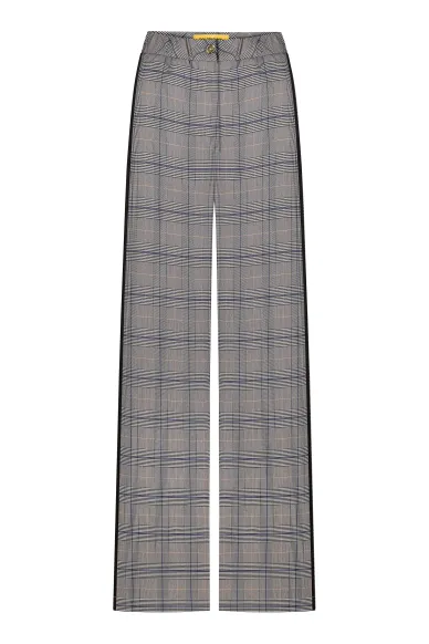 Sports pants with Akita stripes - photo