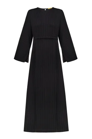 Деловое платье с расклешенным рукавом Валенса