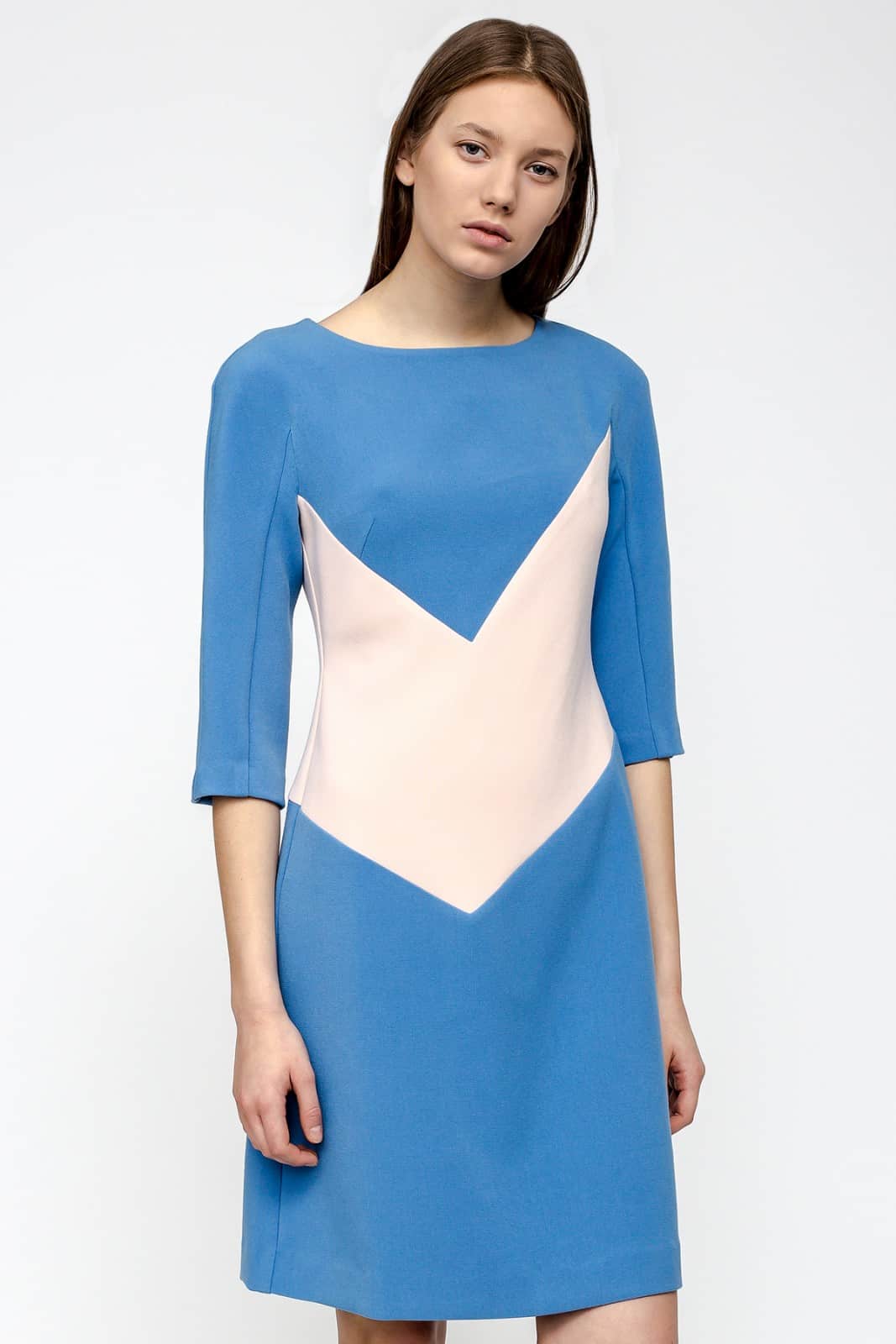Платье с геометрической вставкой - Must Have гардероба